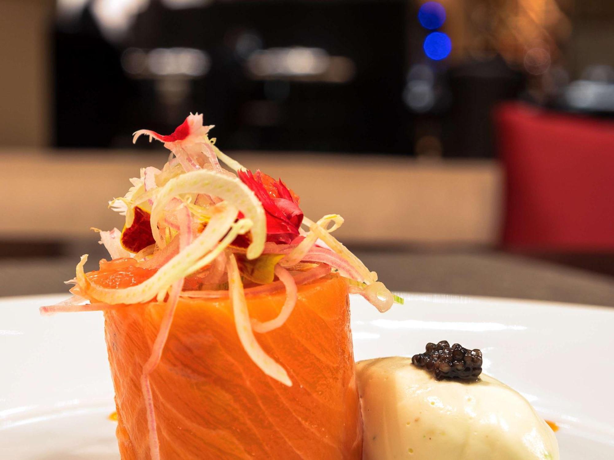 Sofitel Montevideo Casino Carrasco & Spa Exterior foto Salmon and caviar